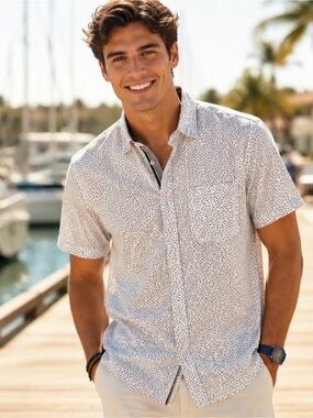 Short Sleeve Button-Up Shirt – Men’s XL – fits like M/L | 100% Cotton – EUC